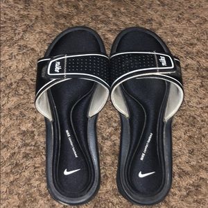 Nike slides